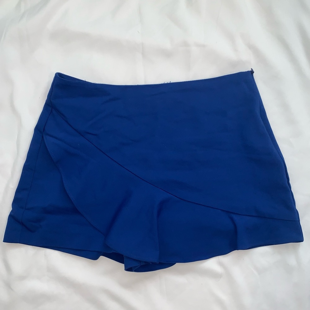 Royal Ruffle Skort - Picture 2 of 3